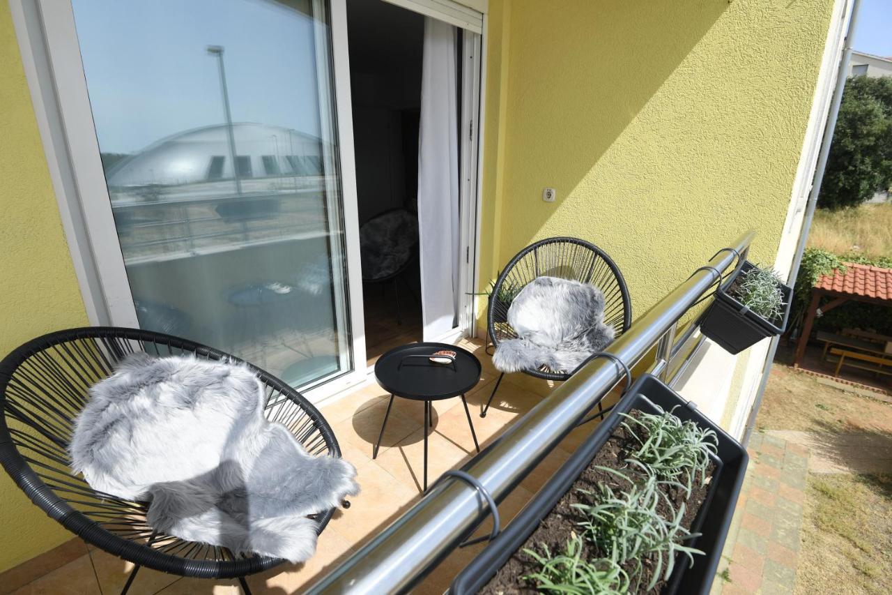 Apartment Linda Zadar Exterior photo